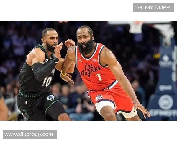 快船与火箭激战正酣10月22日精彩对决全程回顾与分析